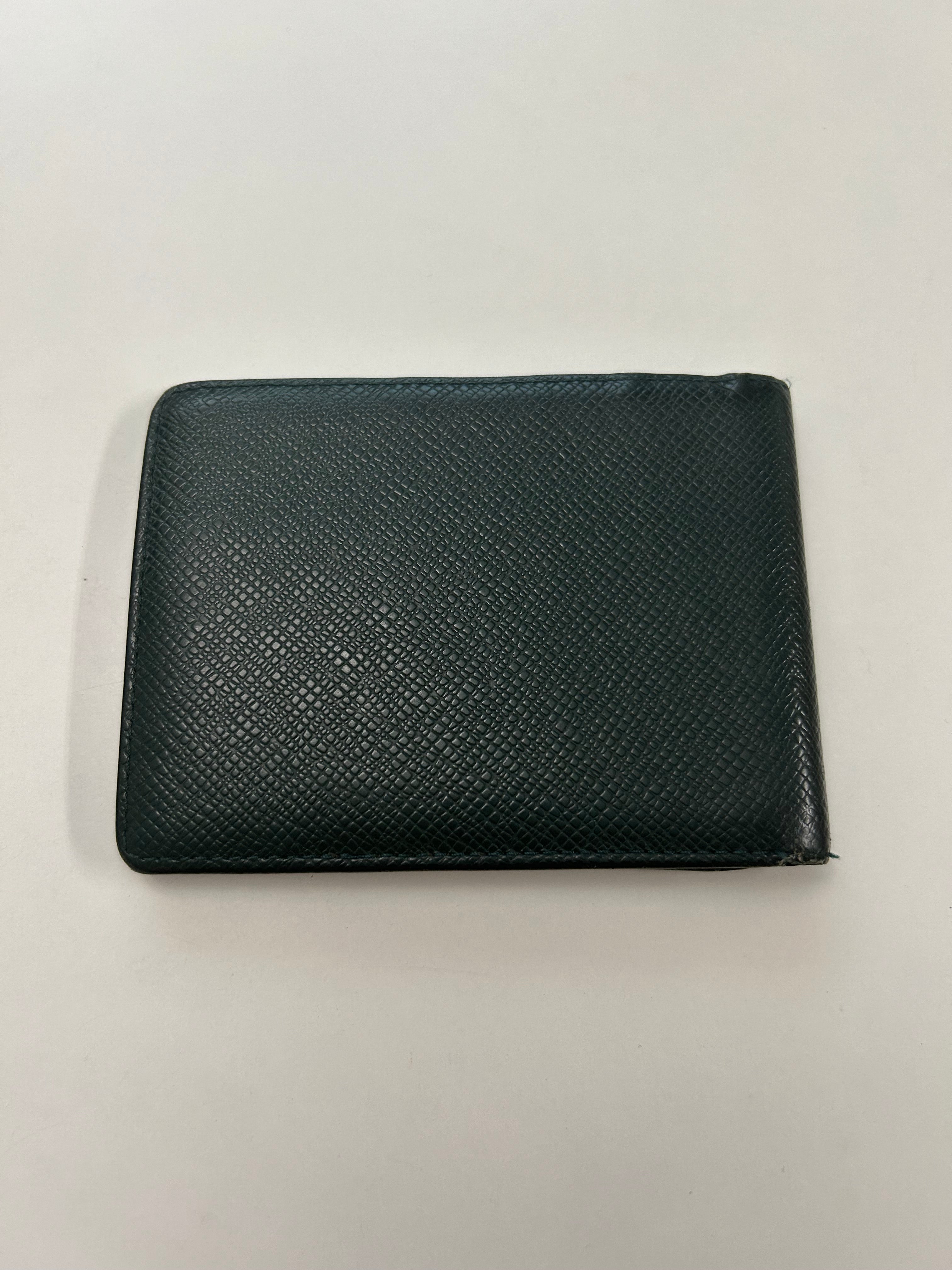 Louis Vuitton Men's Wallet Bifold hot Taiga Epicea Green